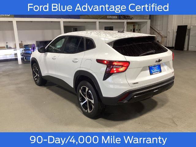 Used 2024 Chevrolet Trax RS image 4