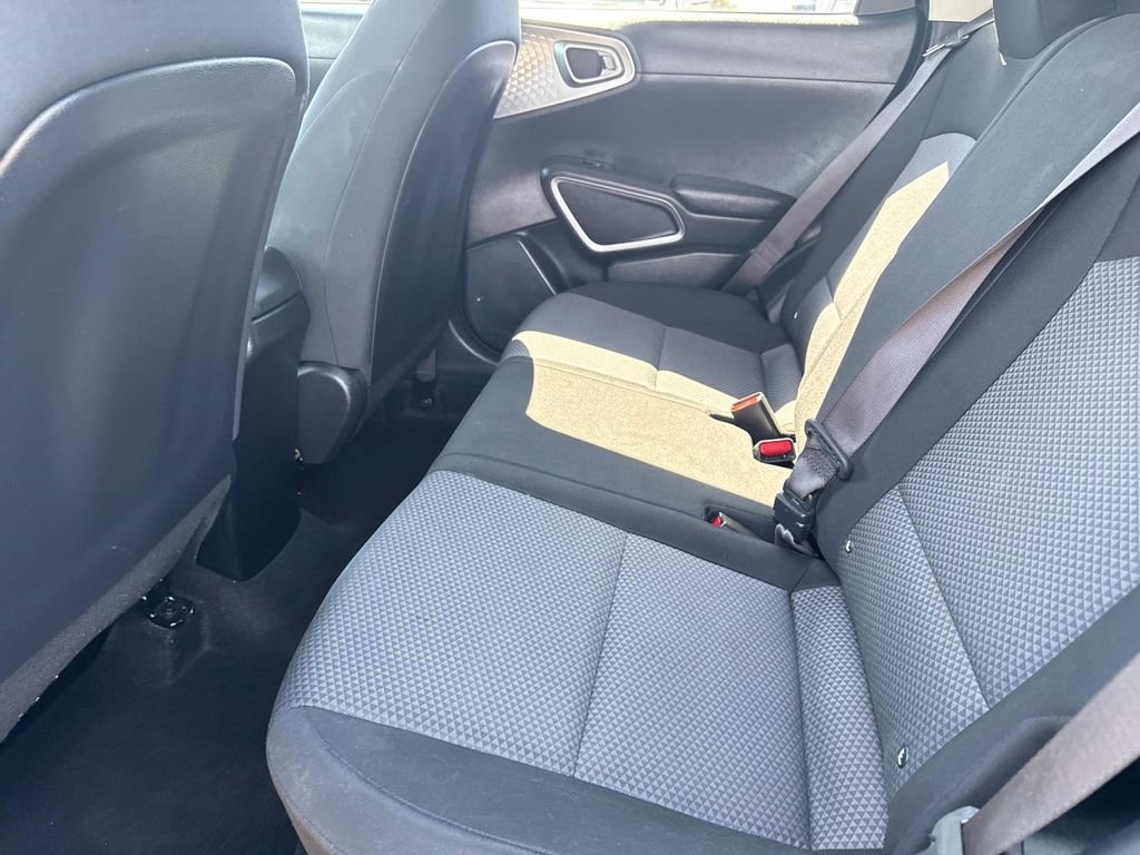 Used 2024 Kia Soul LX w/ Option Group 015 image 13