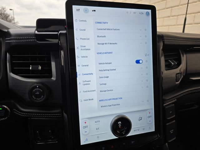 Used 2023 Ford F150 Lightning Platinum image 60