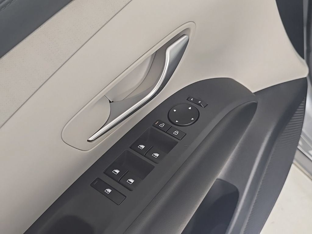 New 2026 Hyundai Tucson SEL FWD image 15
