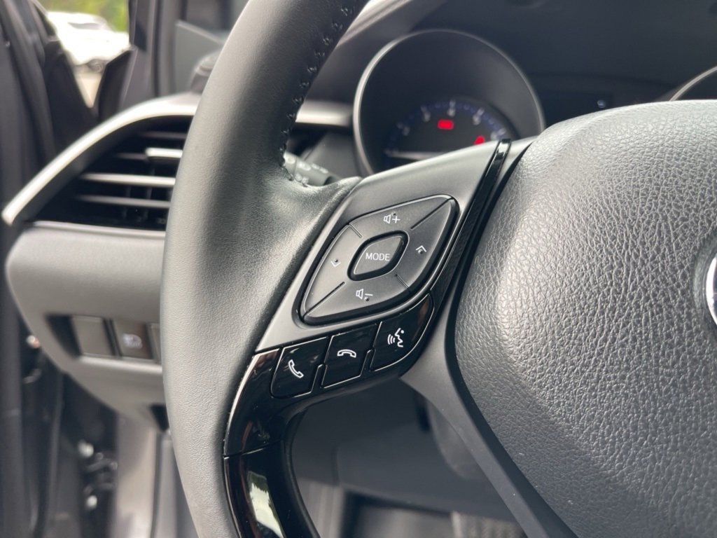 Used 2022 Toyota C-HR Nightshade image 15