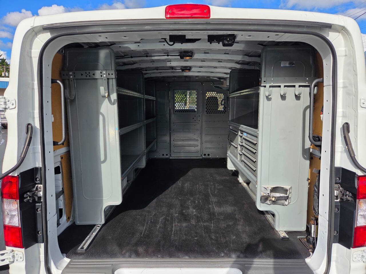Used 2020 Nissan NV 2500 SV w/ Navigation Package image 17