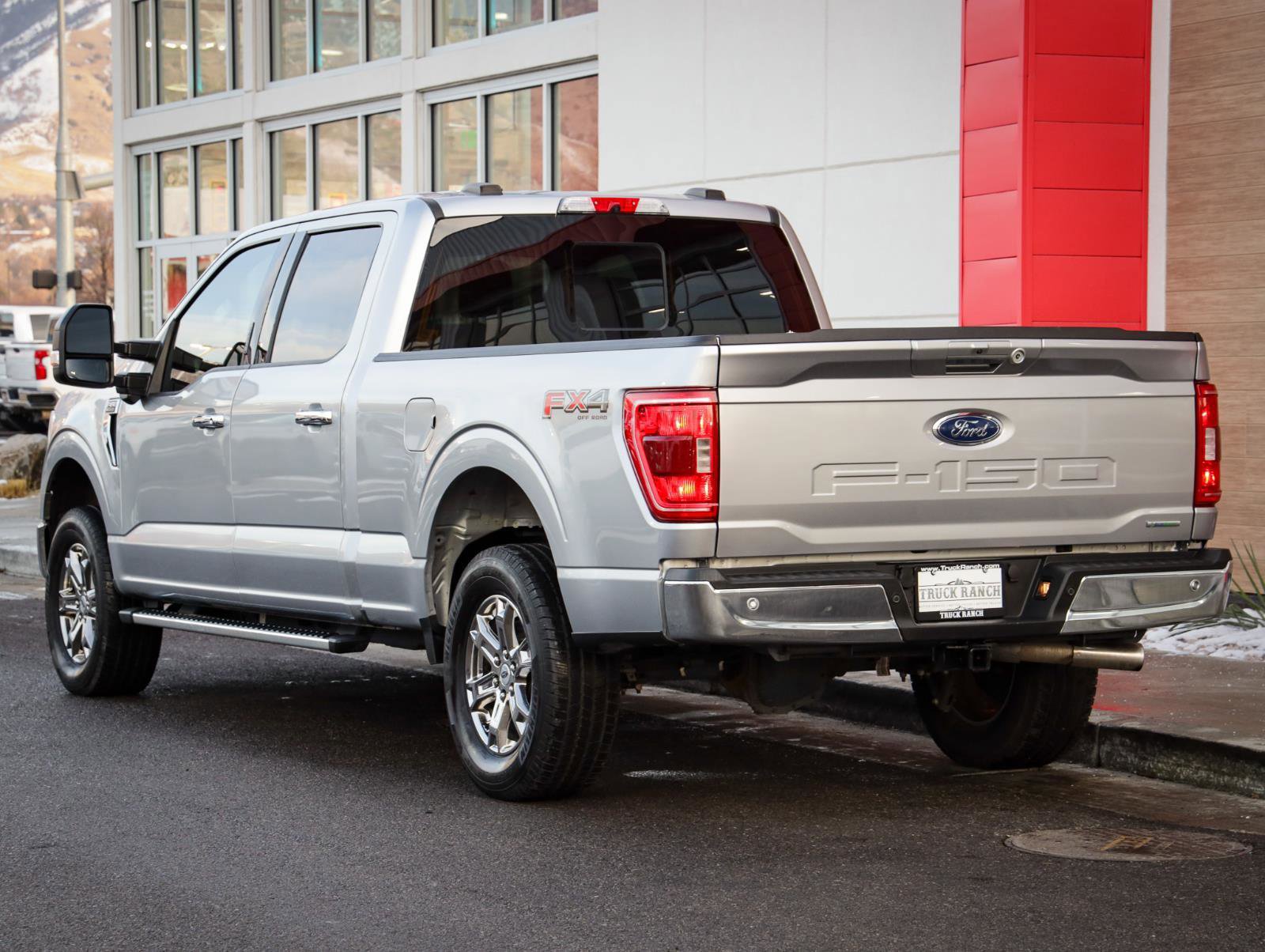 Used 2022 Ford F150 XLT w/ Equipment Group 302A High image 6
