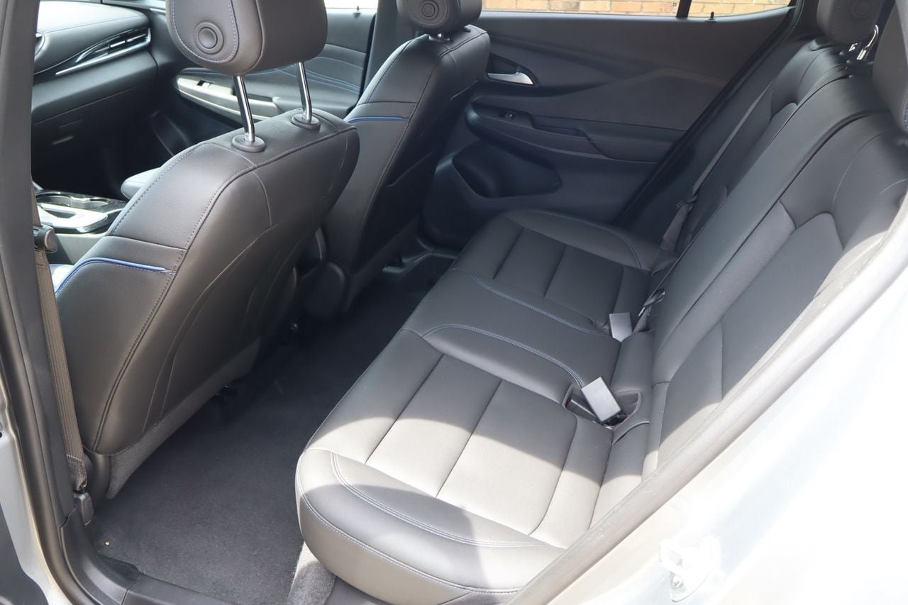 Used 2025 Buick Envista Sport Touring FWD image 5