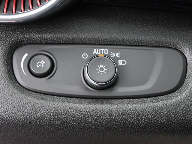 New 2026 Chevrolet Trax RS w/ Sunroof Package image 35