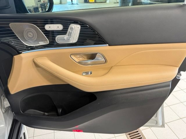 Used 2024 Mercedes-Benz GLS 450 4MATIC image 28
