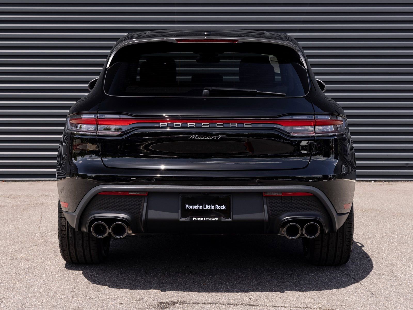 New 2025 Porsche Macan Turbo image 6