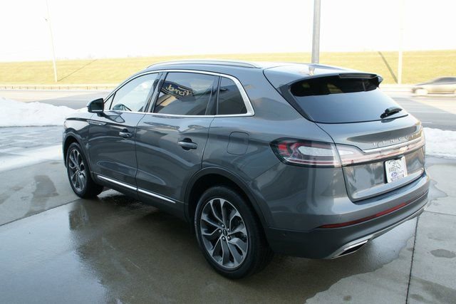 Used 2023 Lincoln Nautilus Reserve w/ Equipment Group 201A image 5