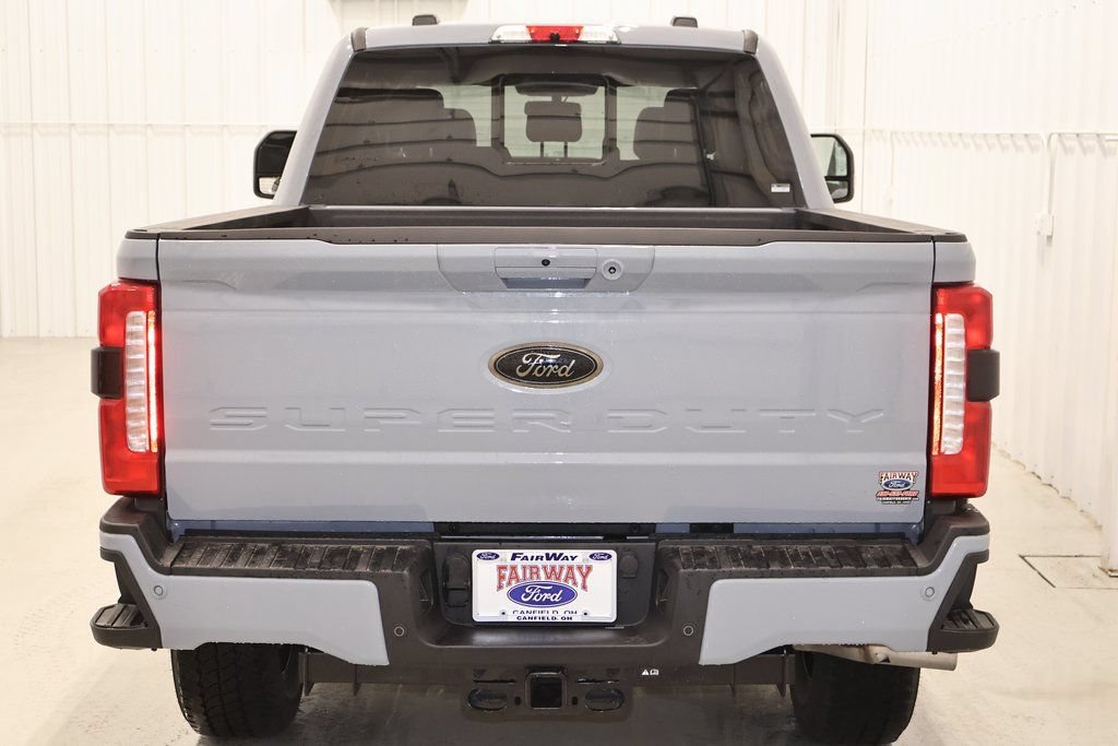 New 2026 Ford F350 Lariat w/ Black Appearance Package AWD/4WD image 7