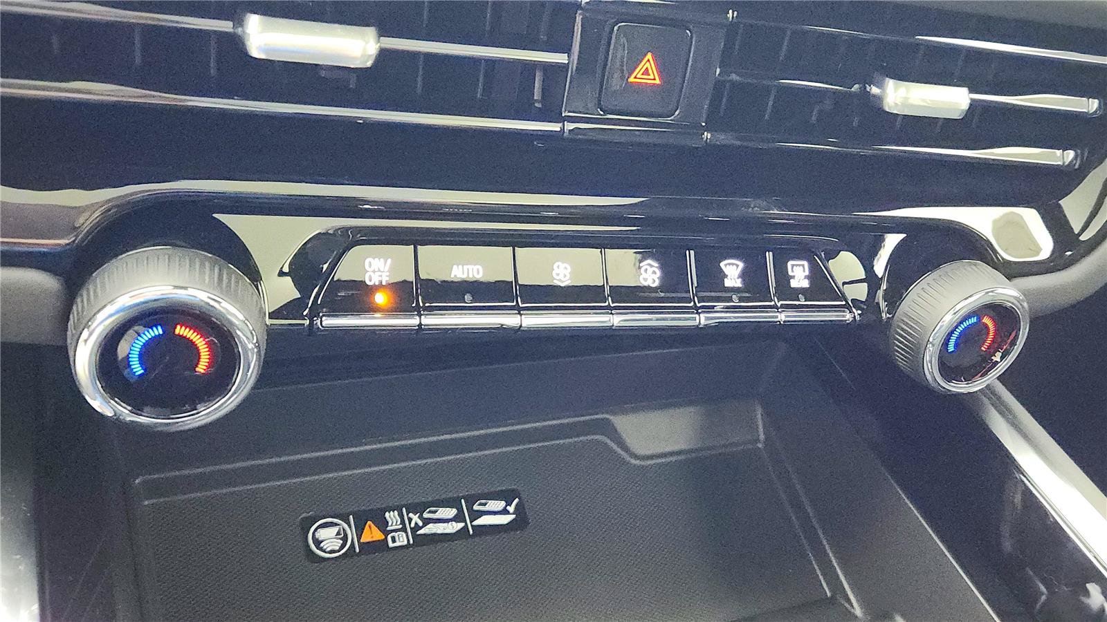 New 2026 Chevrolet Suburban Premier AWD/4WD image 34