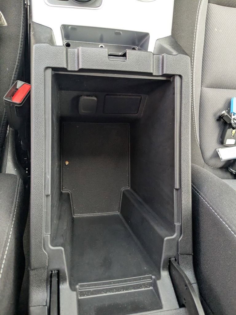 Used 2025 Chevrolet Blazer LT image 31