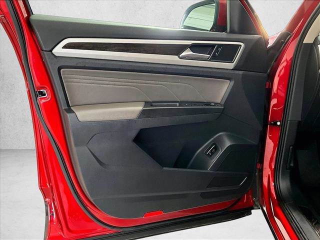 Used 2022 Volkswagen Atlas SE w/ Panoramic Sunroof Package FWD image 18