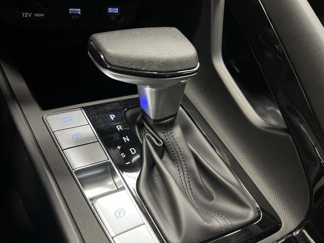 Used 2021 Hyundai Elantra Blue image 19