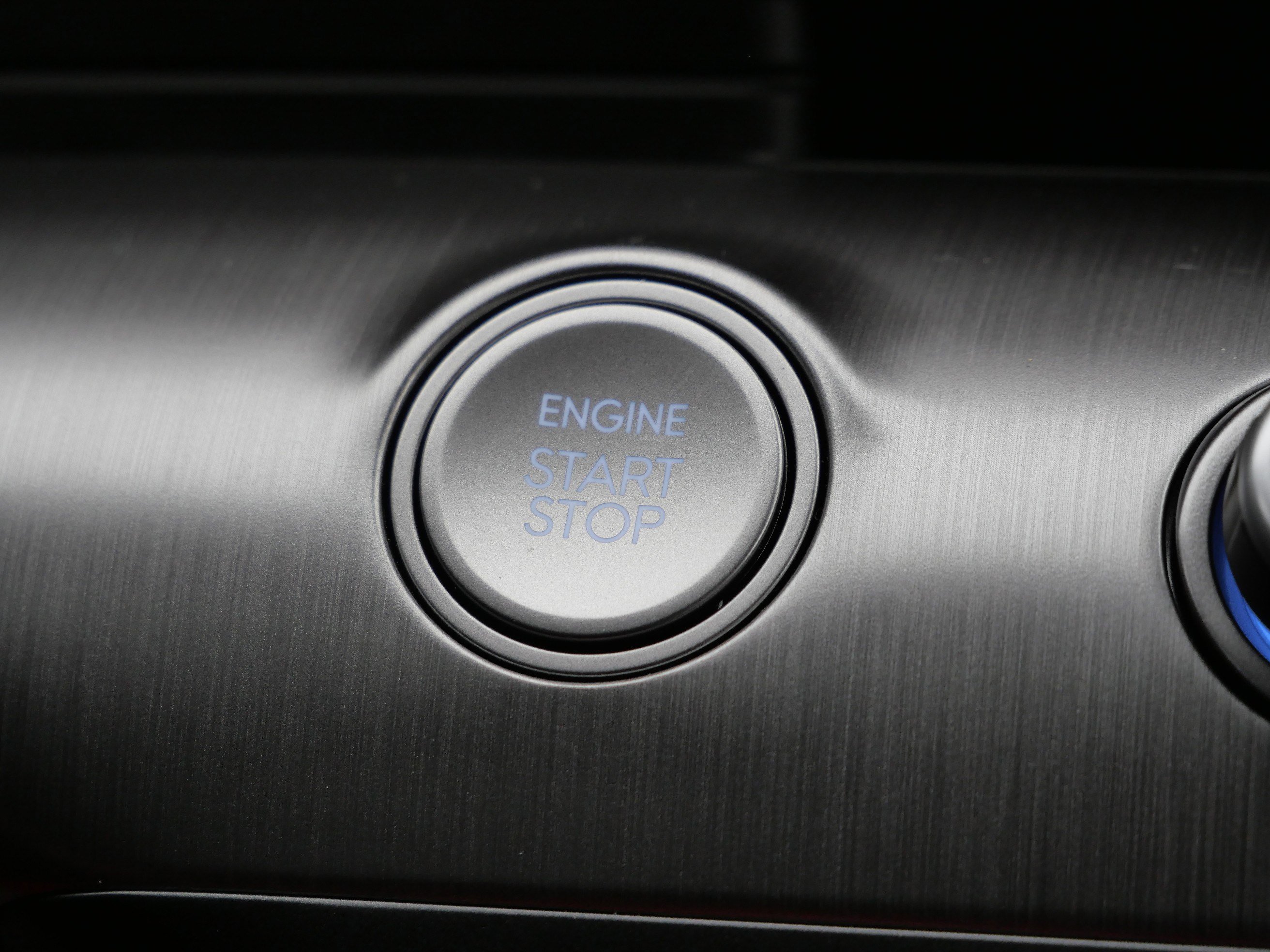 Certified 2025 Hyundai Kona SEL image 29