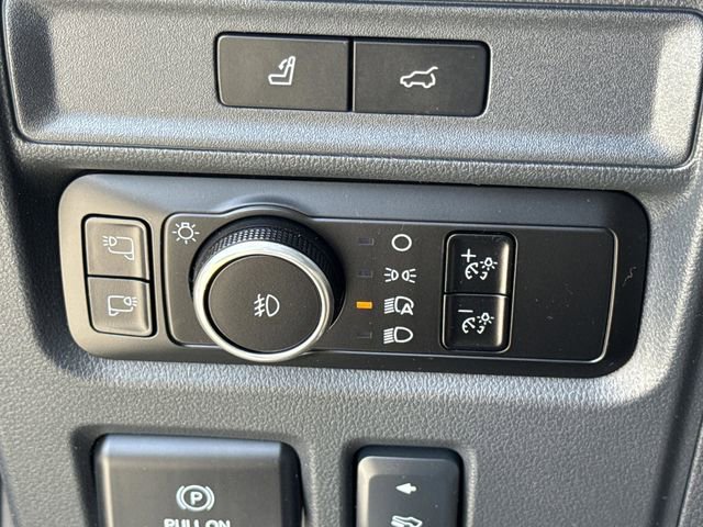 Used 2024 Ford Expedition Platinum AWD/4WD image 39