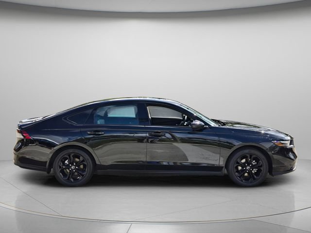 Used 2025 Honda Accord SE image 7