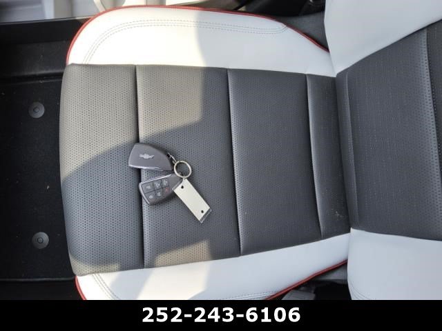 Used 2025 Chevrolet Silverado EV RST AWD/4WD image 14