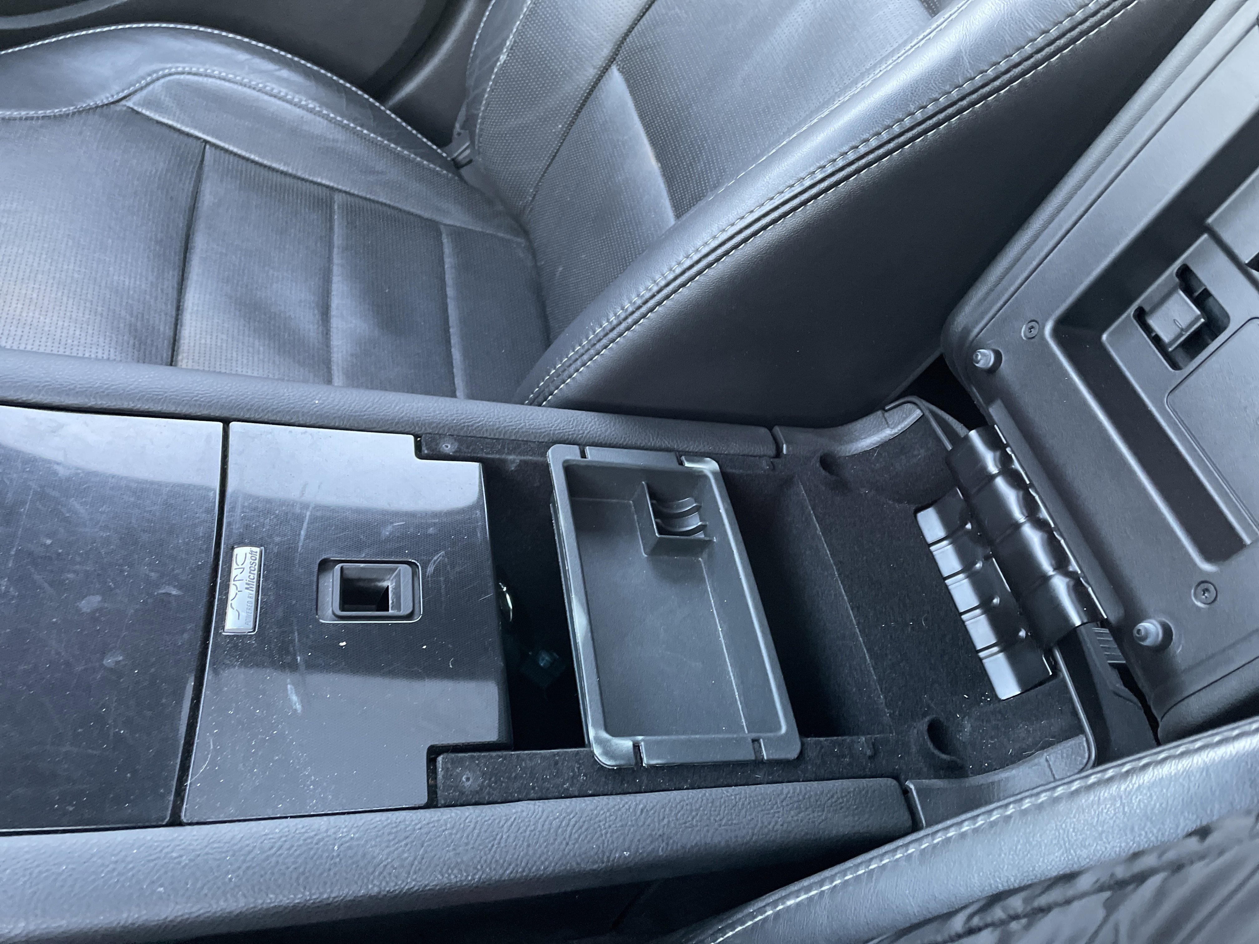 Used 2013 Ford Taurus Limited image 29