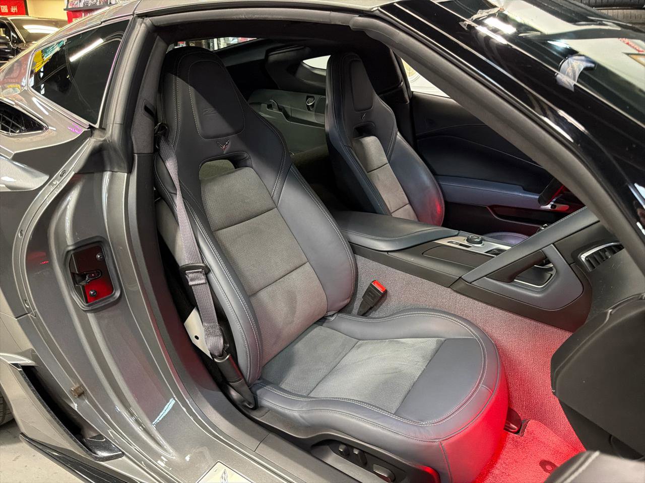 Used 2015 Chevrolet Corvette Z06 w/ 3LZ Preferred Equipment Group image 20