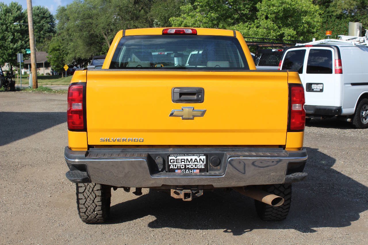 Used 2015 Chevrolet Silverado 2500 W/T AWD/4WD image 6