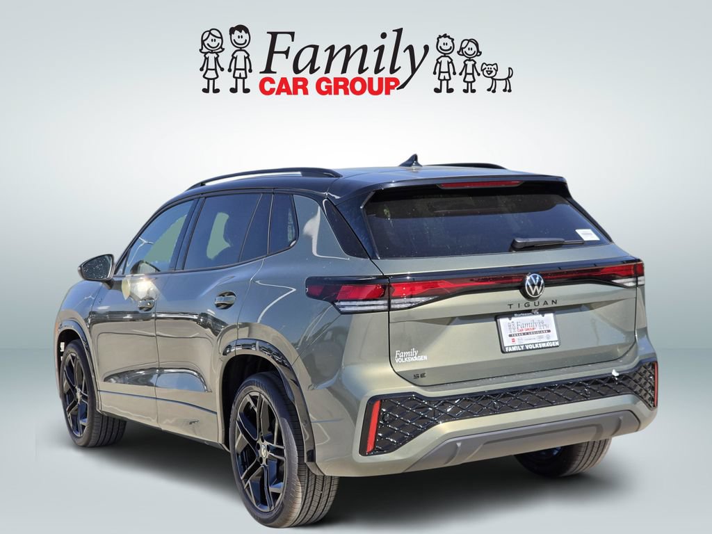 New 2026 Volkswagen Tiguan SE R-Line FWD image 3