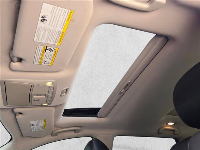 Used 2019 Nissan Pathfinder SL FWD image 12