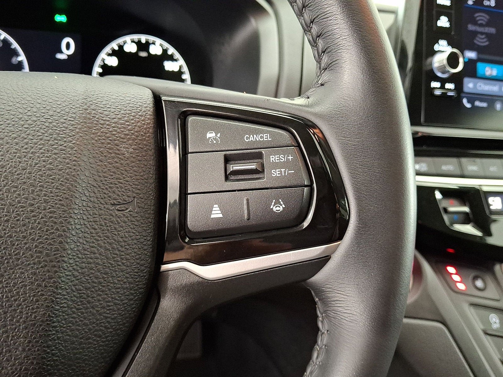 Used 2025 Honda Odyssey EX-L image 10