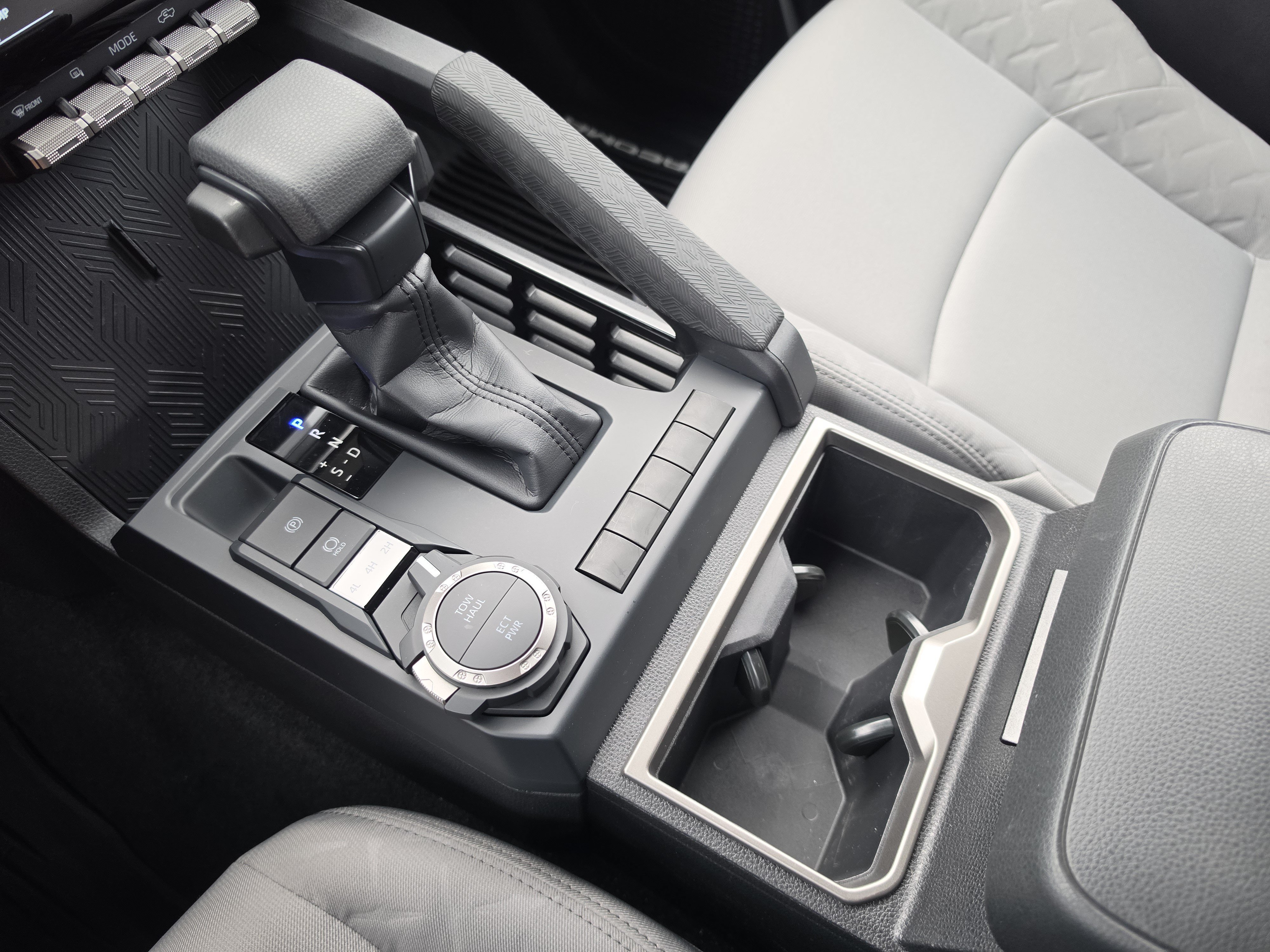 Certified 2025 Toyota Tacoma SR5 AWD/4WD image 22
