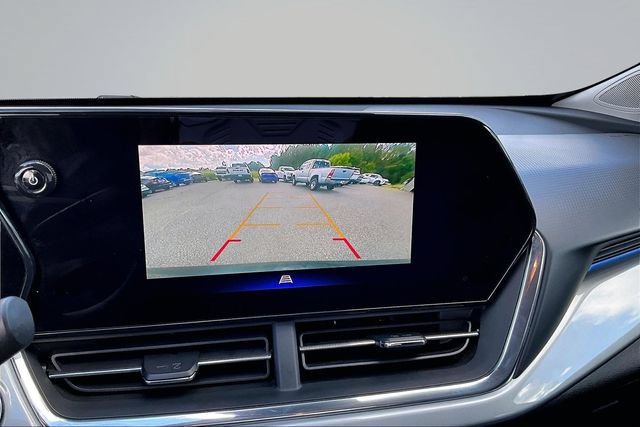 Used 2025 Chevrolet Trax LT FWD image 14