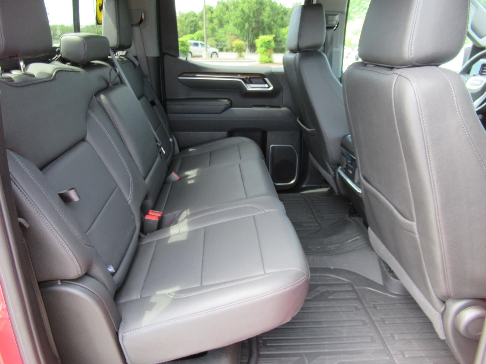 Used 2025 GMC Sierra 1500 Elevation w/ Elevation Premium Package AWD/4WD image 35