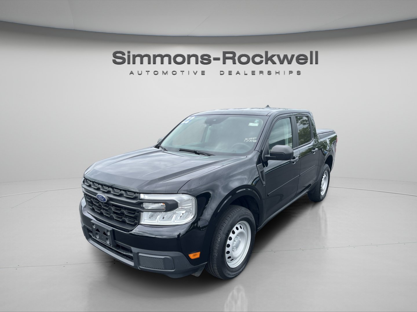 Used 2022 Ford Maverick XL FWD image 1