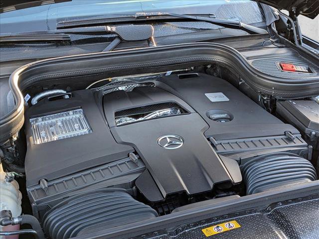 New 2026 Mercedes-Benz GLS 580 4MATIC image 17