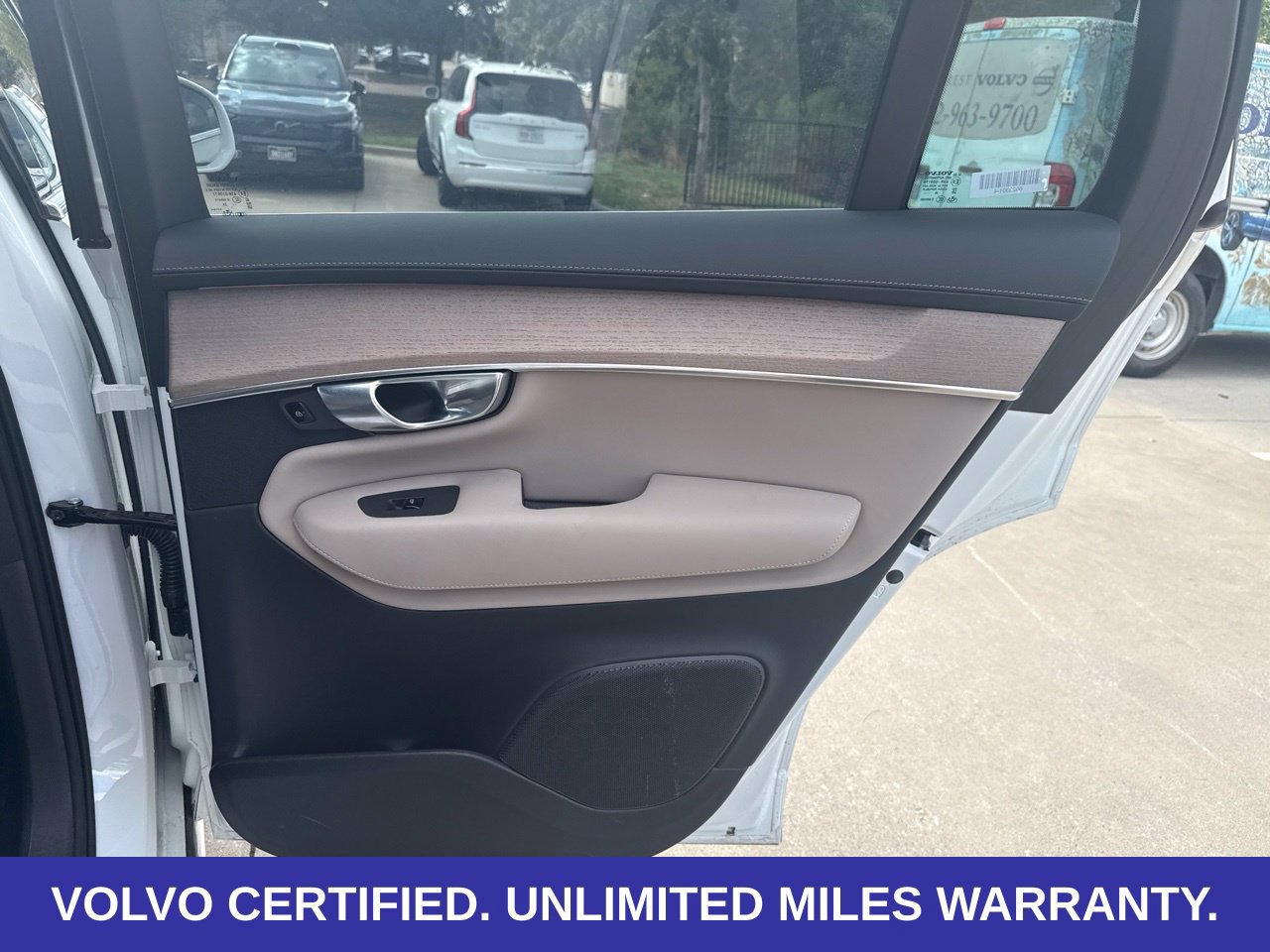 Certified 2026 Volvo XC90 B6 Plus AWD/4WD image 18