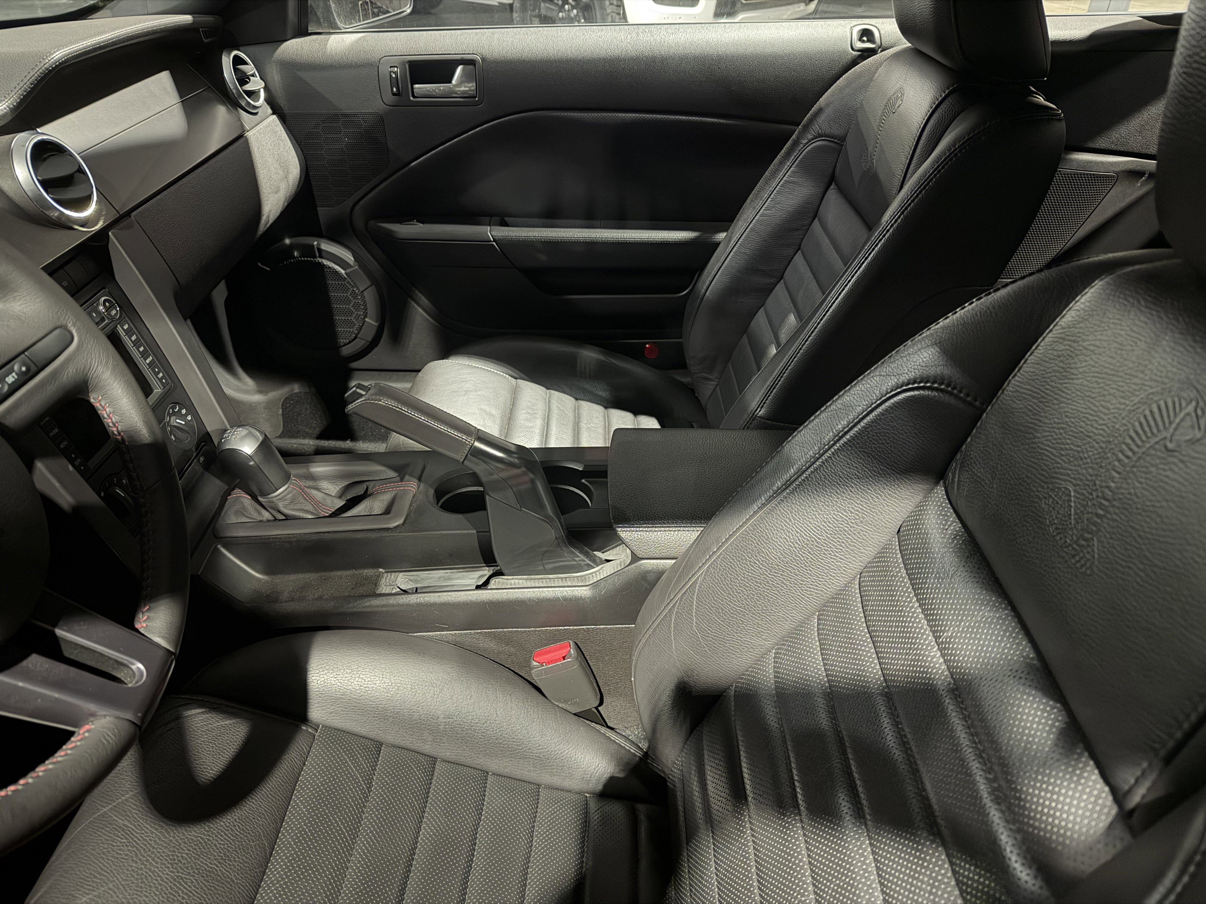 Used 2009 Ford Mustang Shelby GT500 image 8