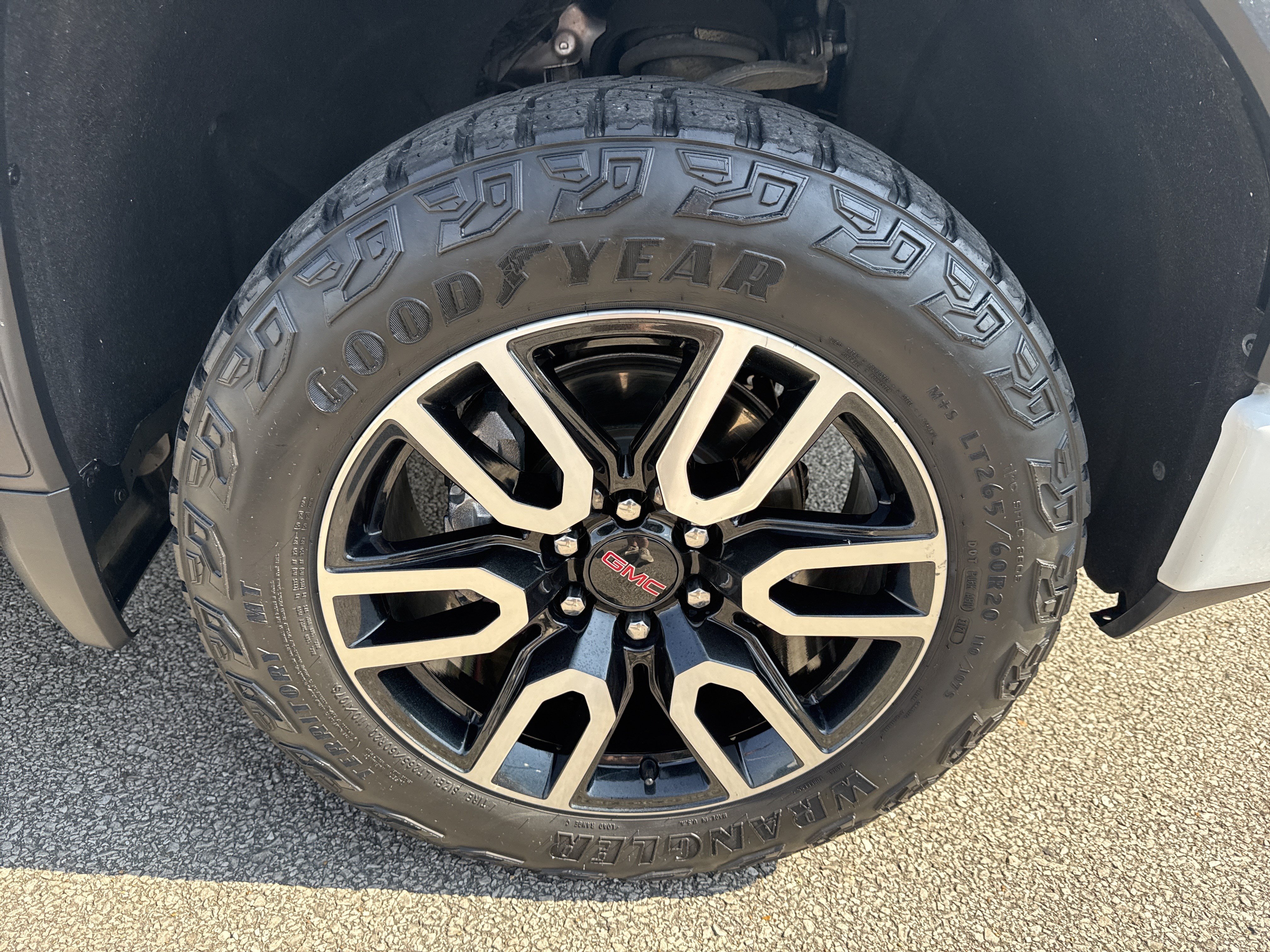 Used 2021 GMC Sierra 1500 AT4 AWD/4WD image 12