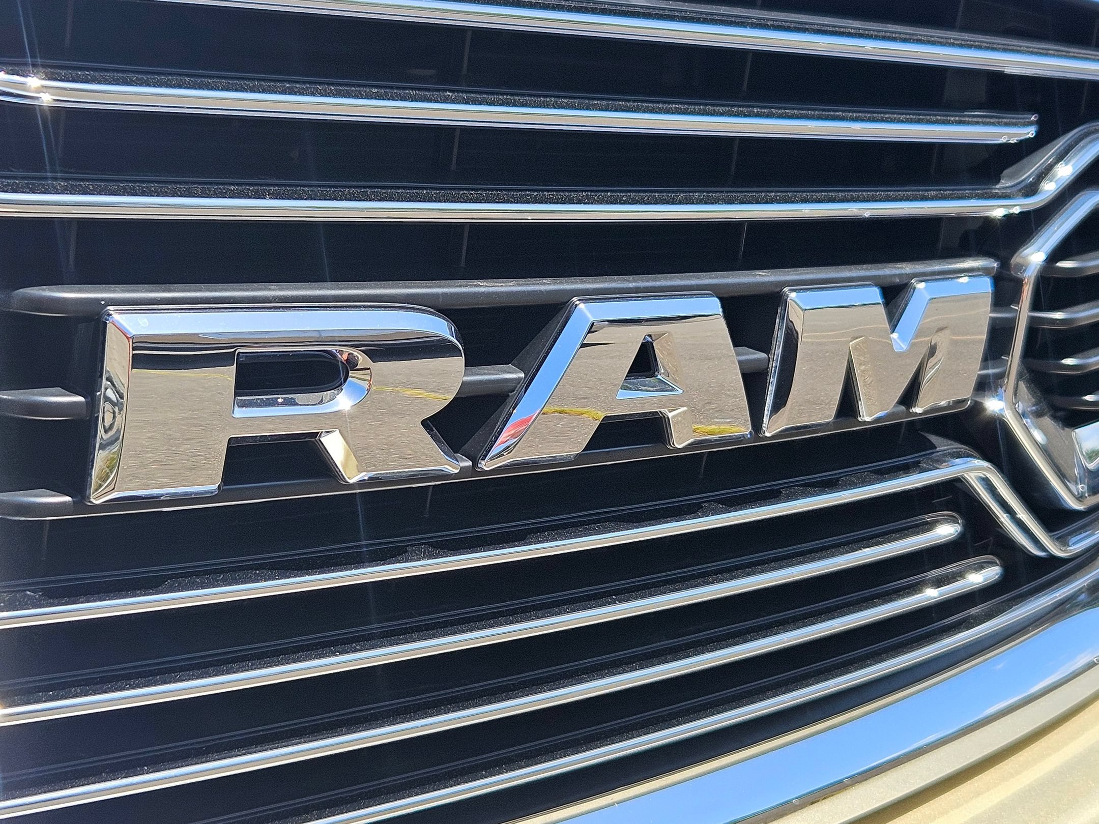 Used 2017 RAM 3500 Laramie Longhorn AWD/4WD image 26