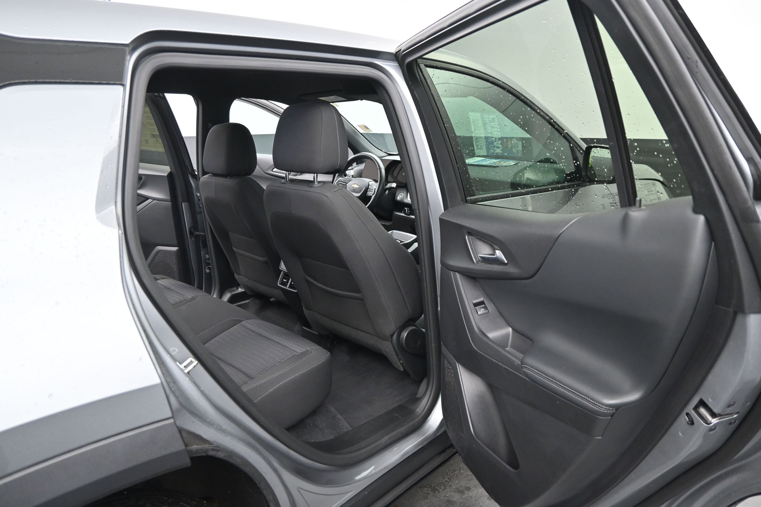 Used 2025 Chevrolet Equinox LT FWD image 20