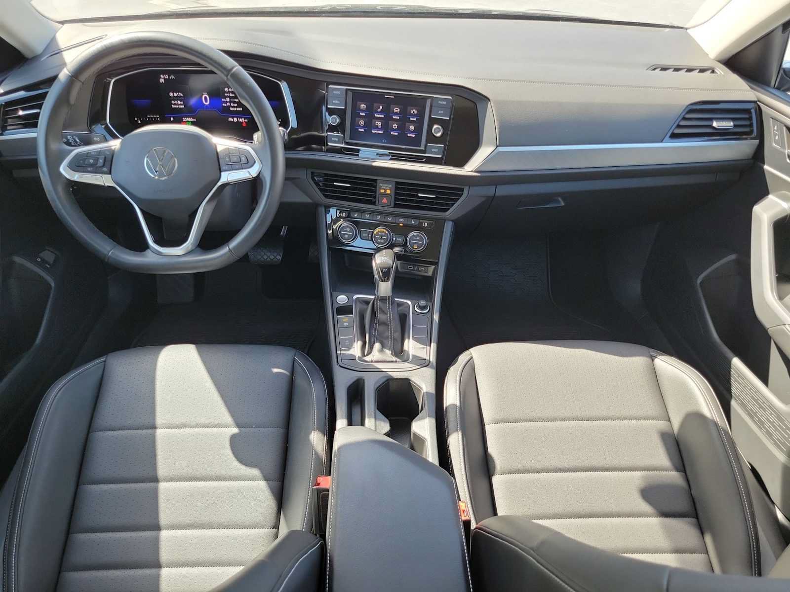 Used 2023 Volkswagen Jetta SE w/ Panoramic Sunroof Package FWD image 14