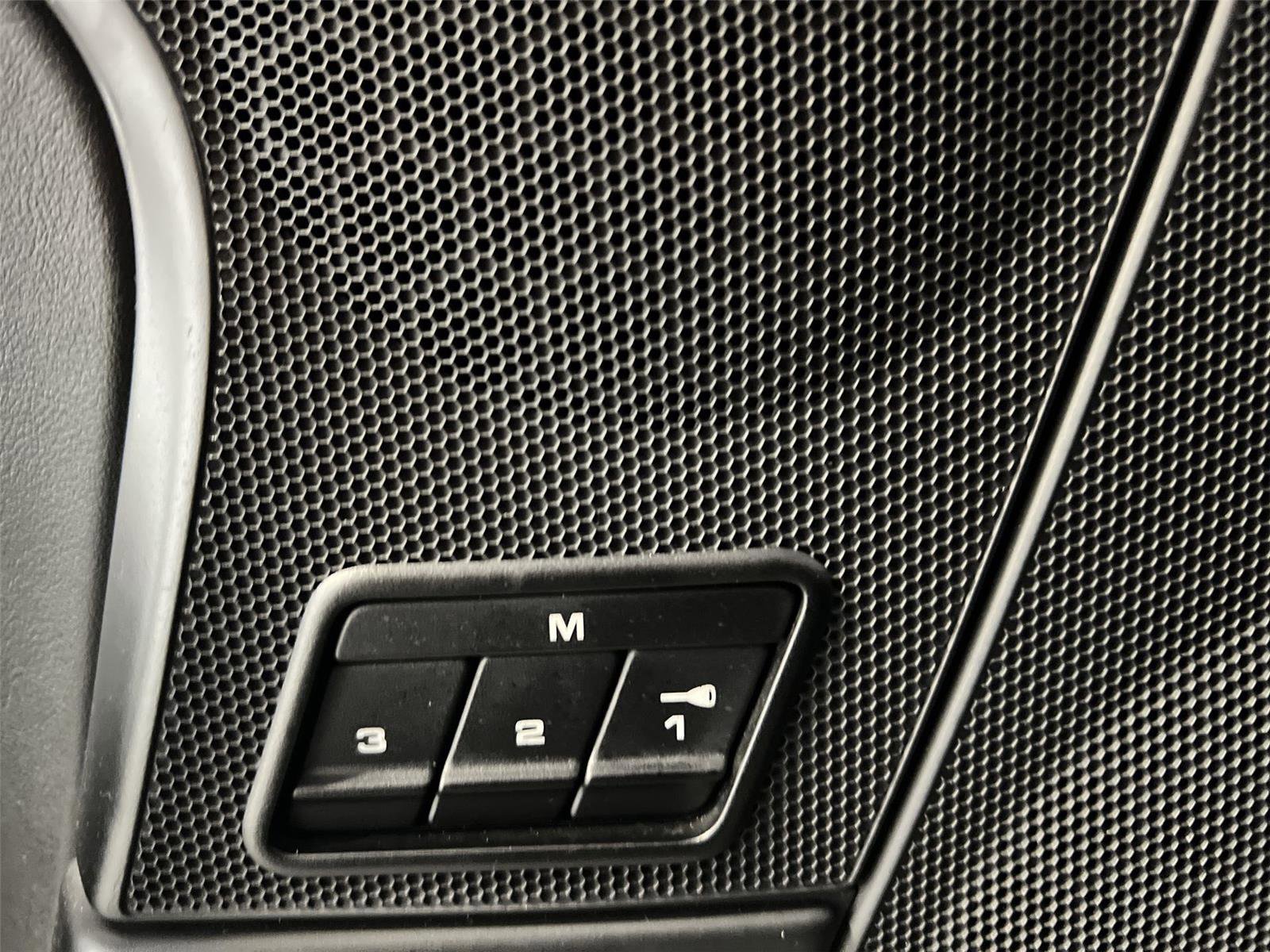 Used 2005 Porsche 911 Carrera S image 12