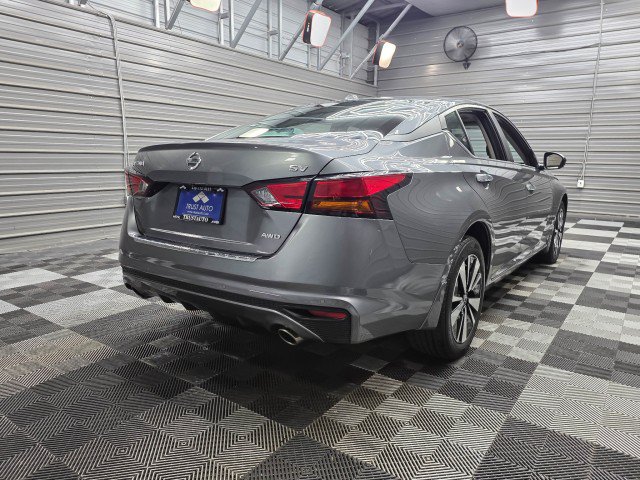 Used 2022 Nissan Altima 2.5 SV w/ SV Premium Package AWD/4WD image 5