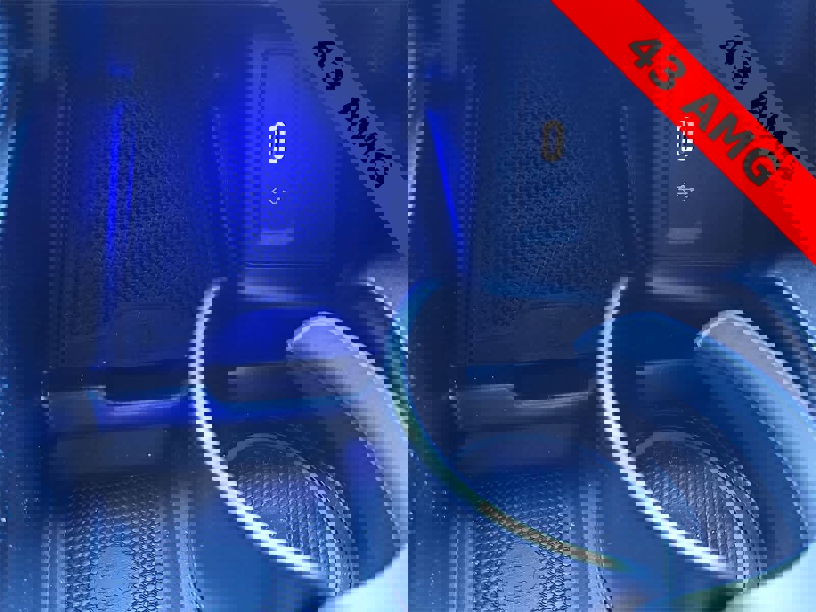 Used 2024 Mercedes-Benz GLC 43 AMG 4MATIC image 29