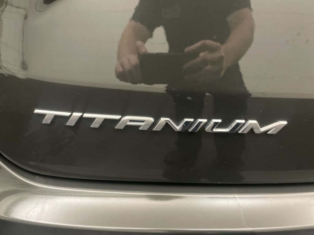 Used 2023 Ford Edge Titanium AWD/4WD image 24