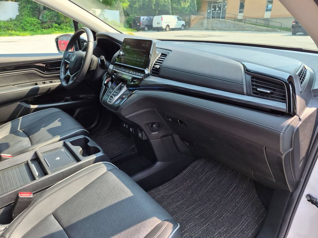 Used 2025 Honda Odyssey Elite image 31