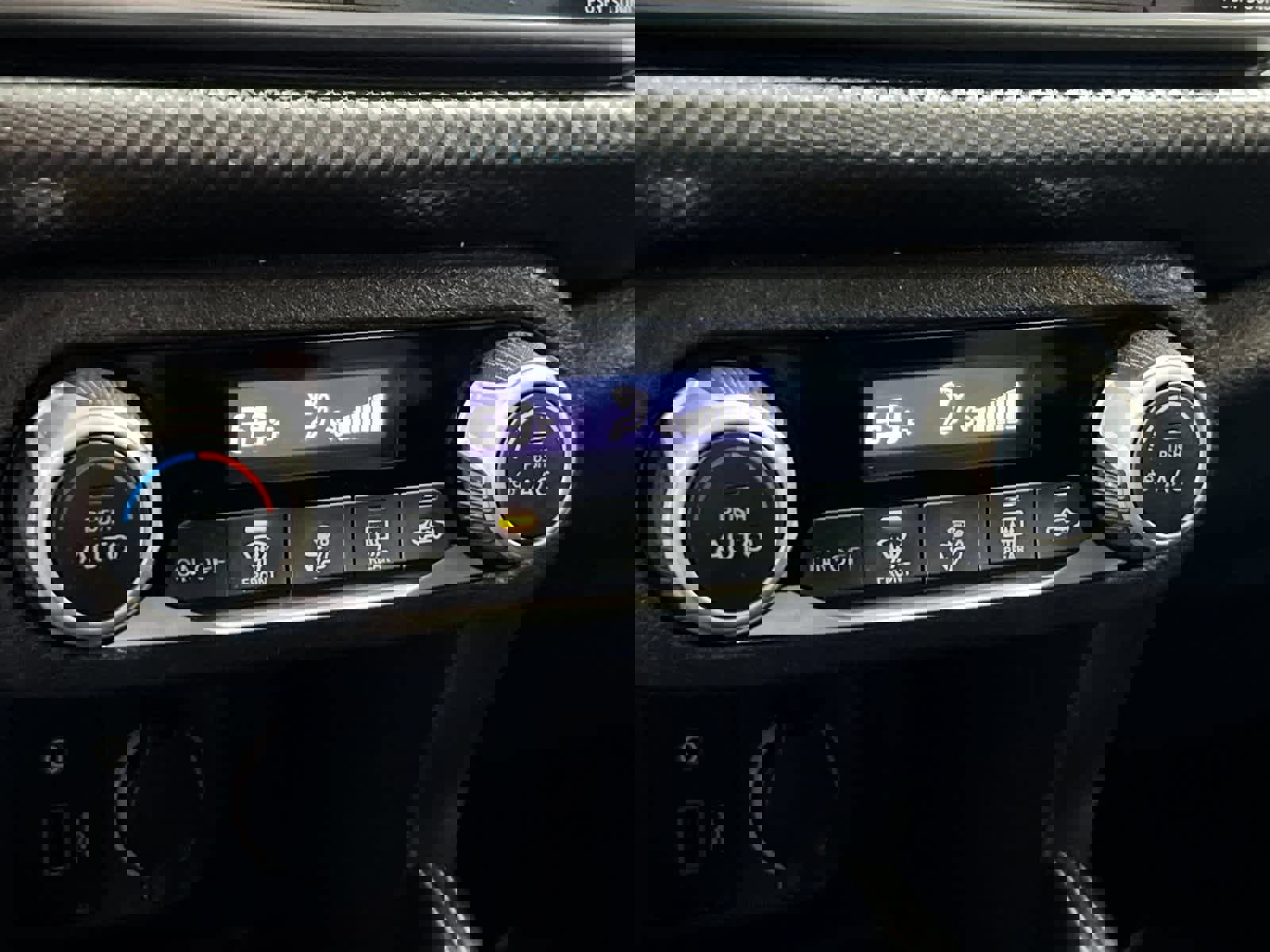 Used 2019 Nissan Kicks SV image 20