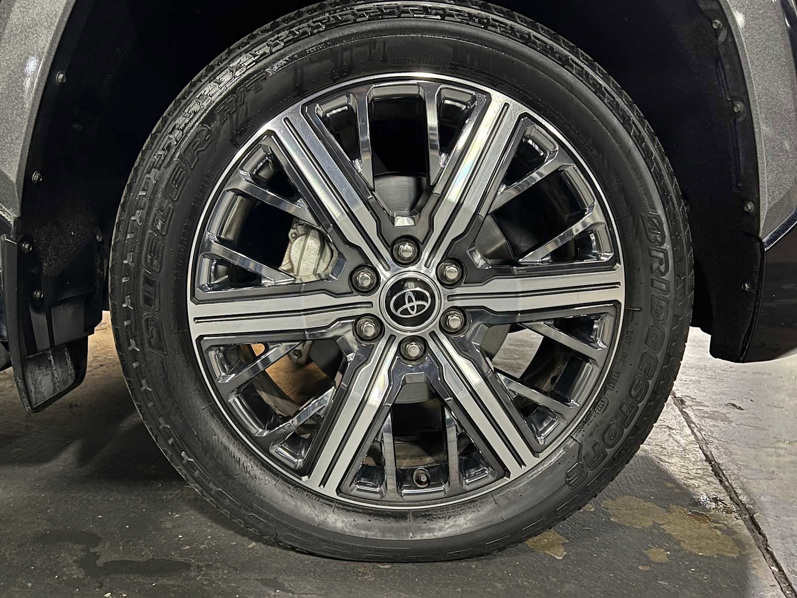 Used 2023 Toyota Sequoia Limited image 9