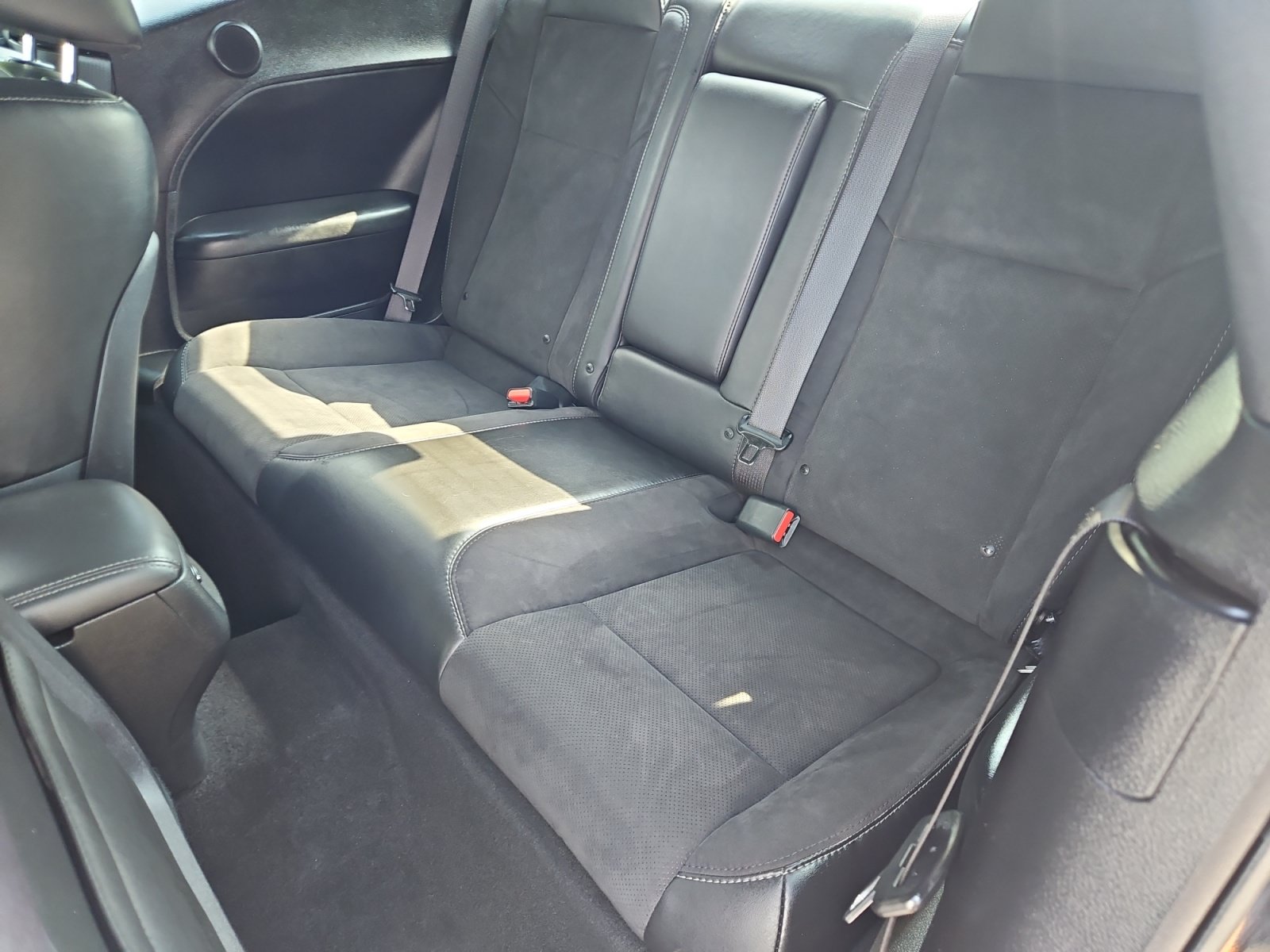 Used 2019 Dodge Challenger R/T Scat Pack w/ Dynamics Package RWD image 13
