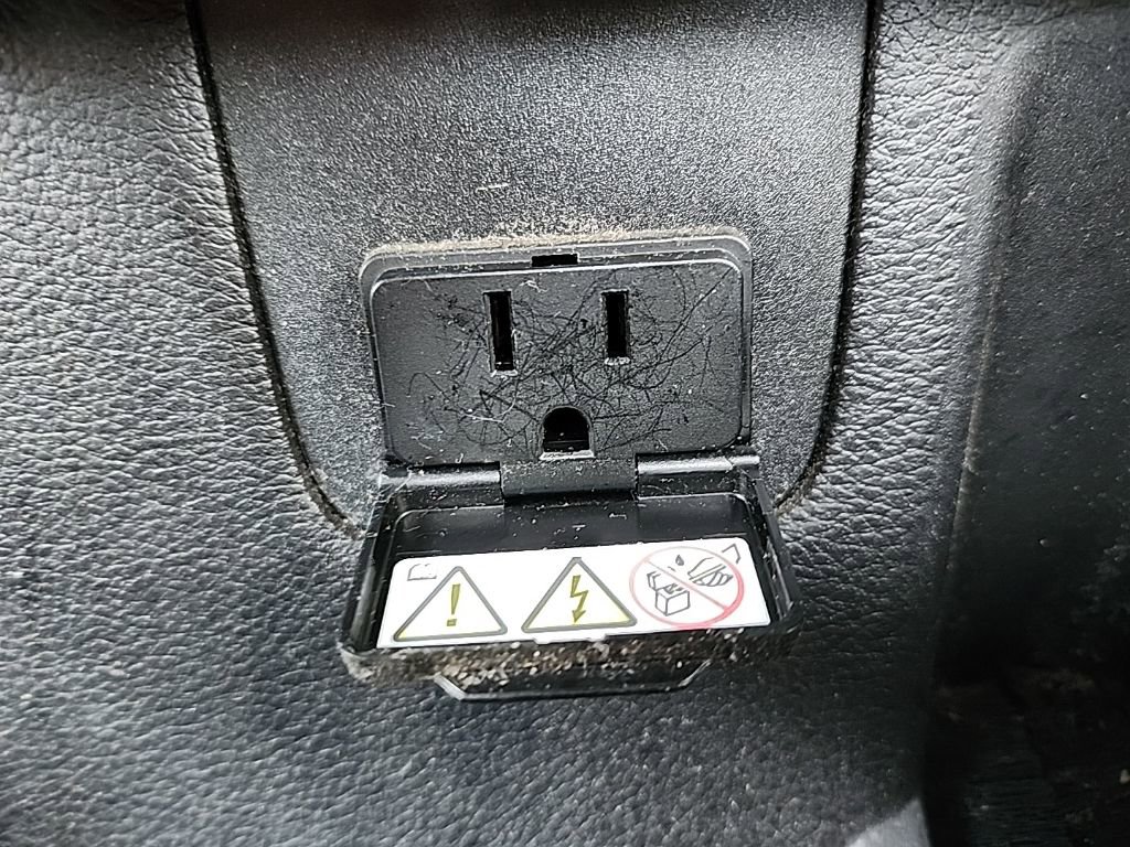 Certified 2016 Jeep Wrangler Sahara w/ Connectivity Group image 23