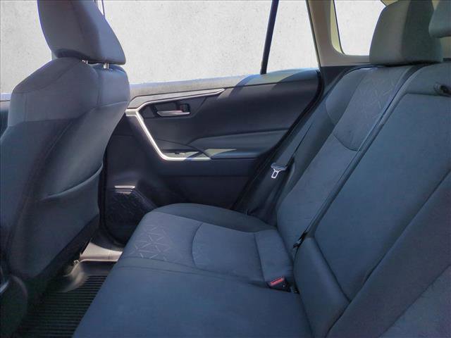Used 2020 Toyota RAV4 XLE AWD/4WD image 18