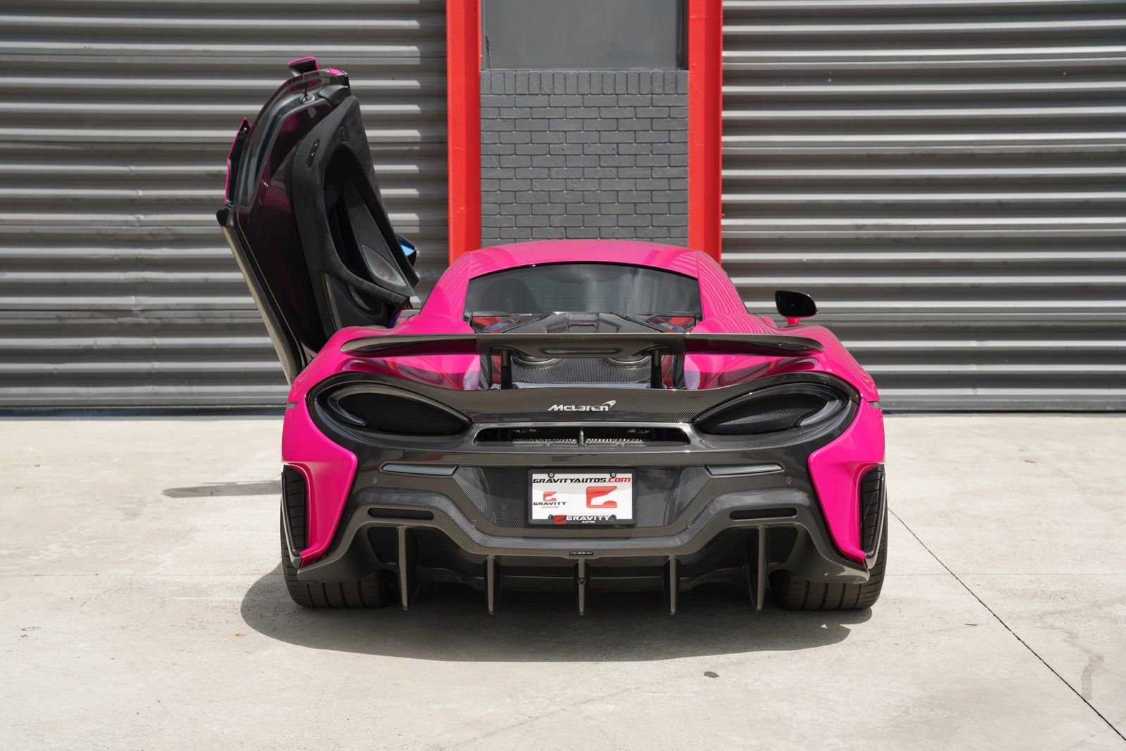 Used 2019 McLaren 600LT RWD image 8