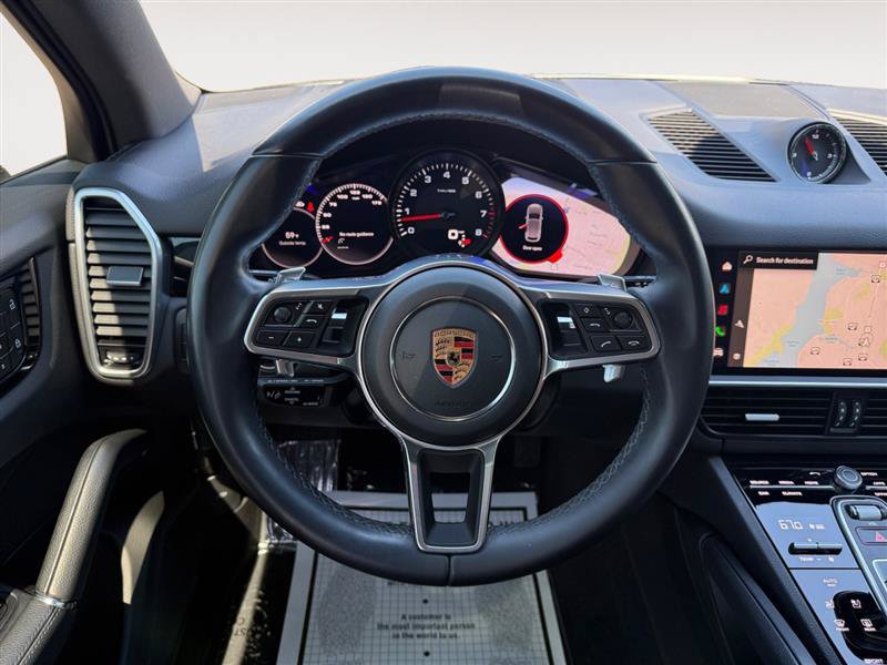 Used 2023 Porsche Cayenne AWD/4WD image 14